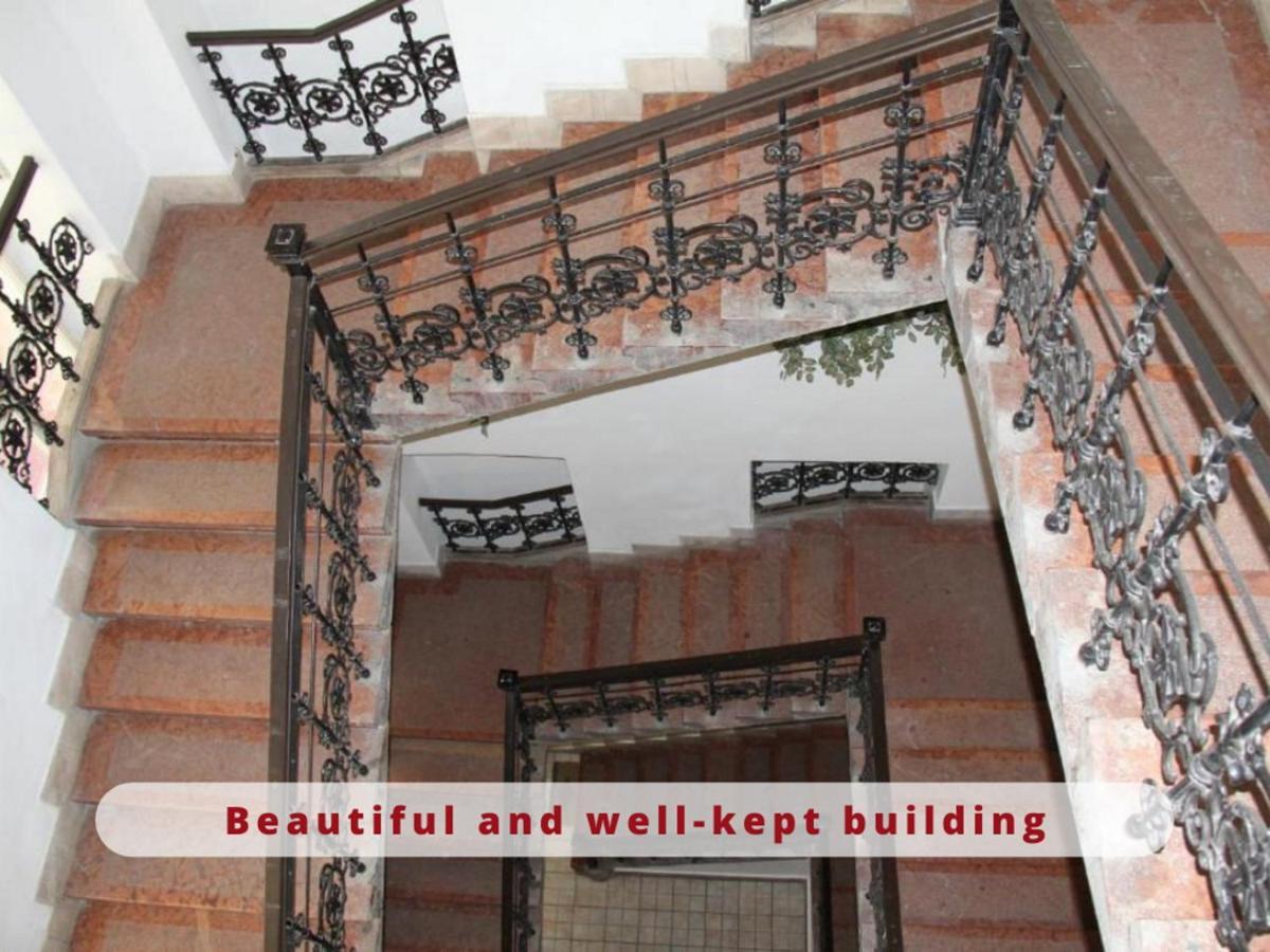 Queen Zita Apt 130 M2 Near Chain Bridge بودابست المظهر الخارجي الصورة
