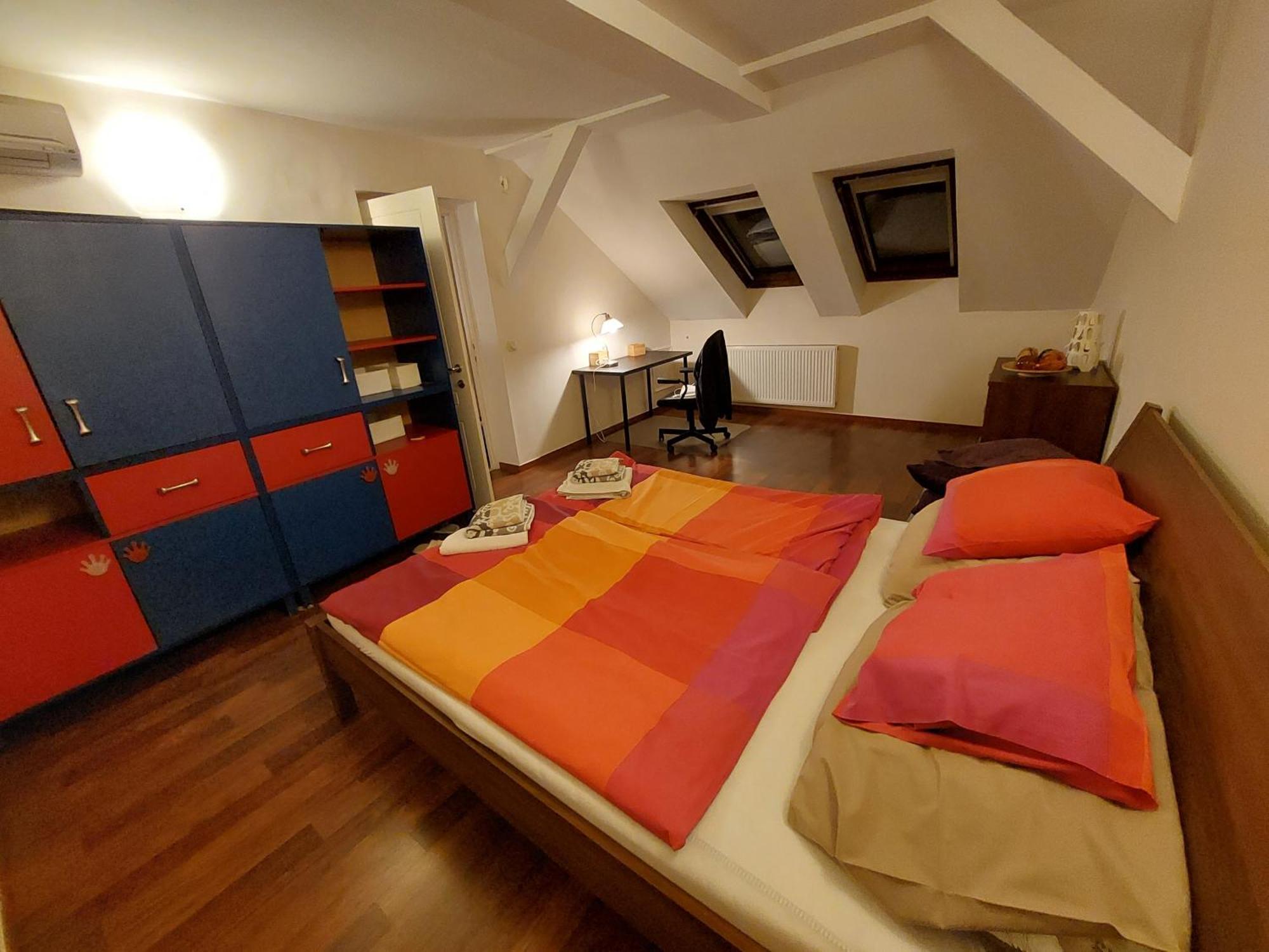 Queen Zita Apt 130 M2 Near Chain Bridge بودابست المظهر الخارجي الصورة