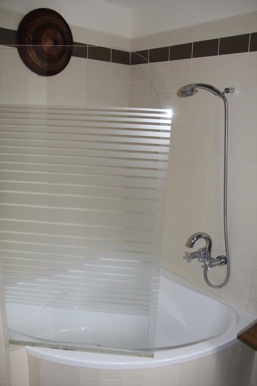 Queen Zita Apt 130 M2 Near Chain Bridge بودابست المظهر الخارجي الصورة